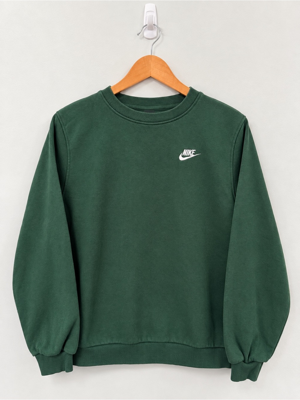 Nike Sportswear Green Crewneck Sweatshirt Kids XL